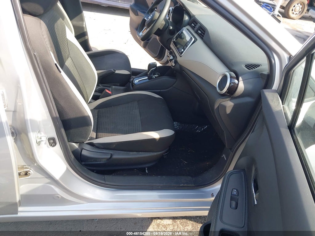 Nissan Versa 2021