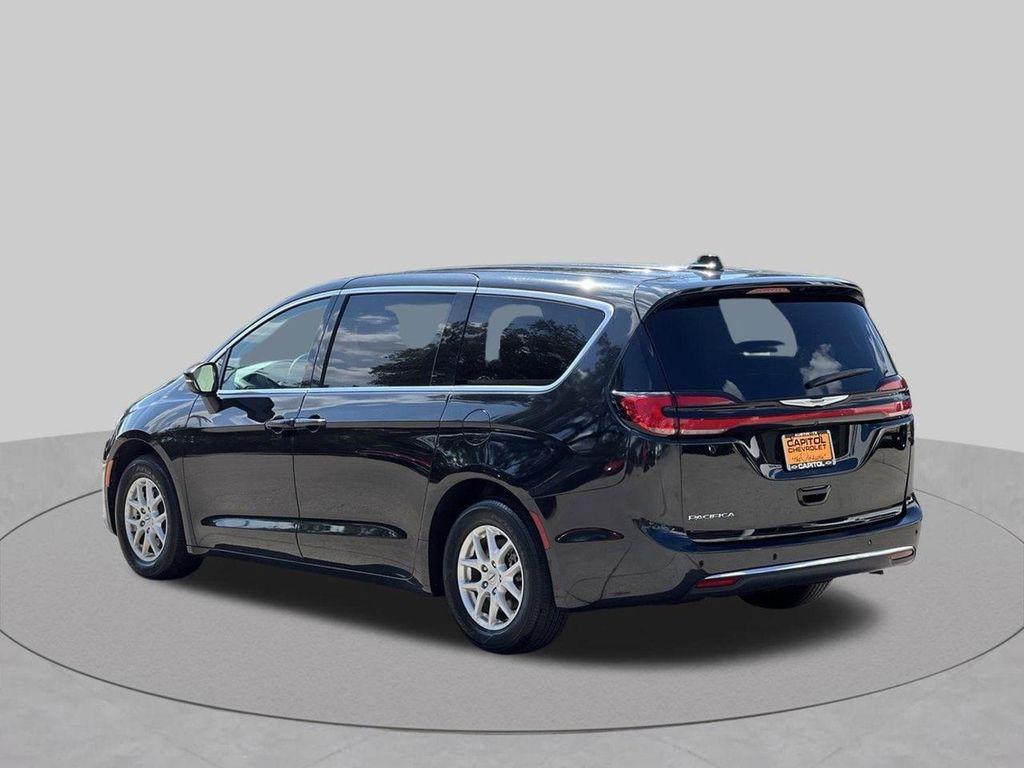 Chrysler Pacifica 2023