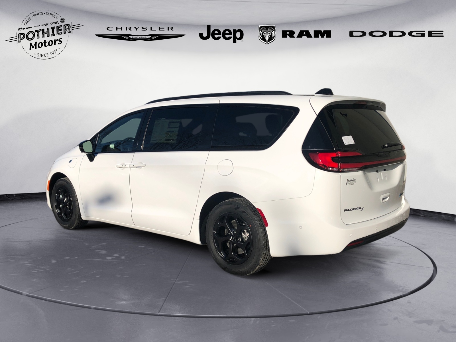 Chrysler Pacifica 2024