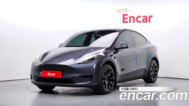 Tesla Model Y 2023