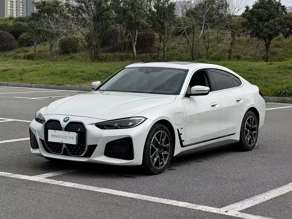 BMW i4 2023