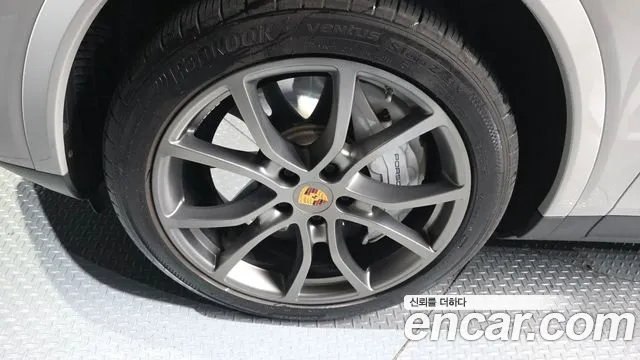 Porsche Cayenne 2020