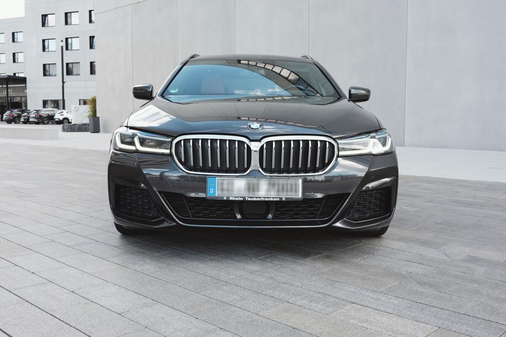 BMW 530 2021
