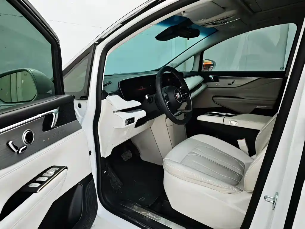 Buick GL8 2024