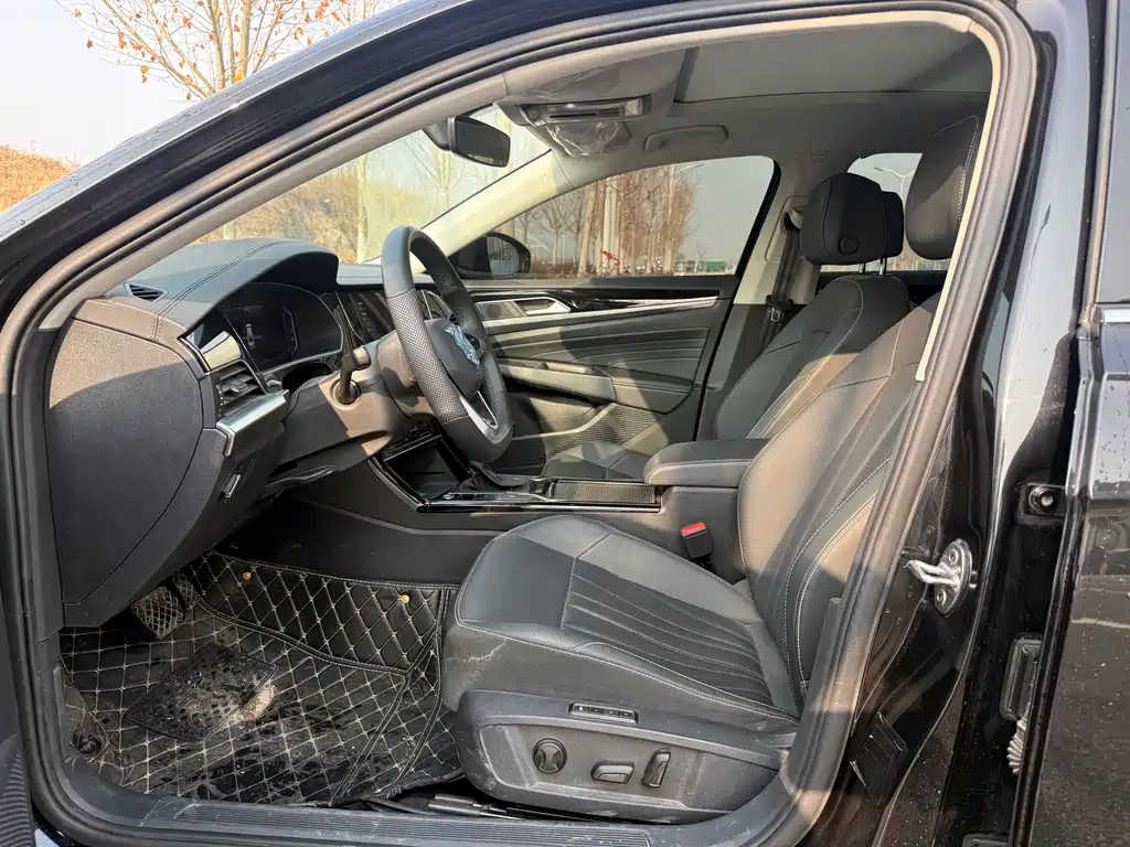 Volkswagen Passat 2024