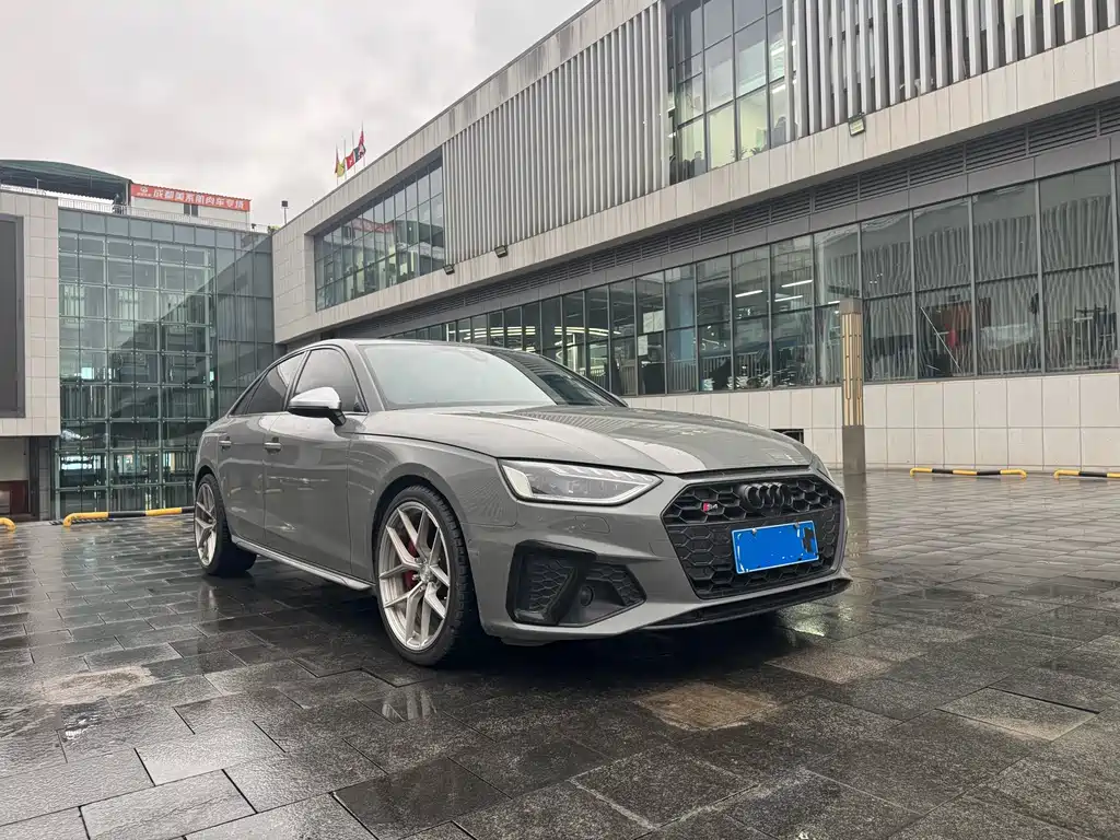 Audi S4 2023