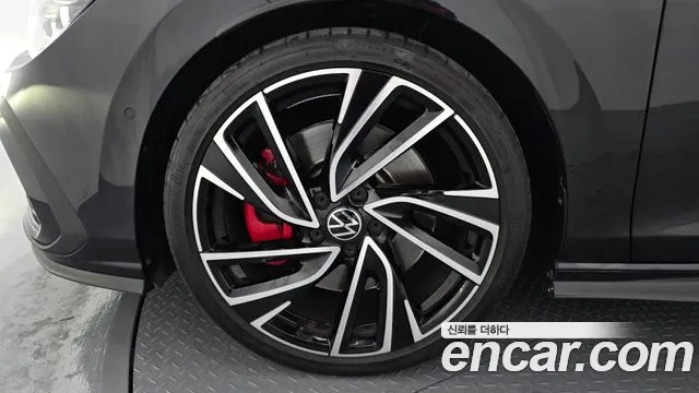 Volkswagen Golf 2023