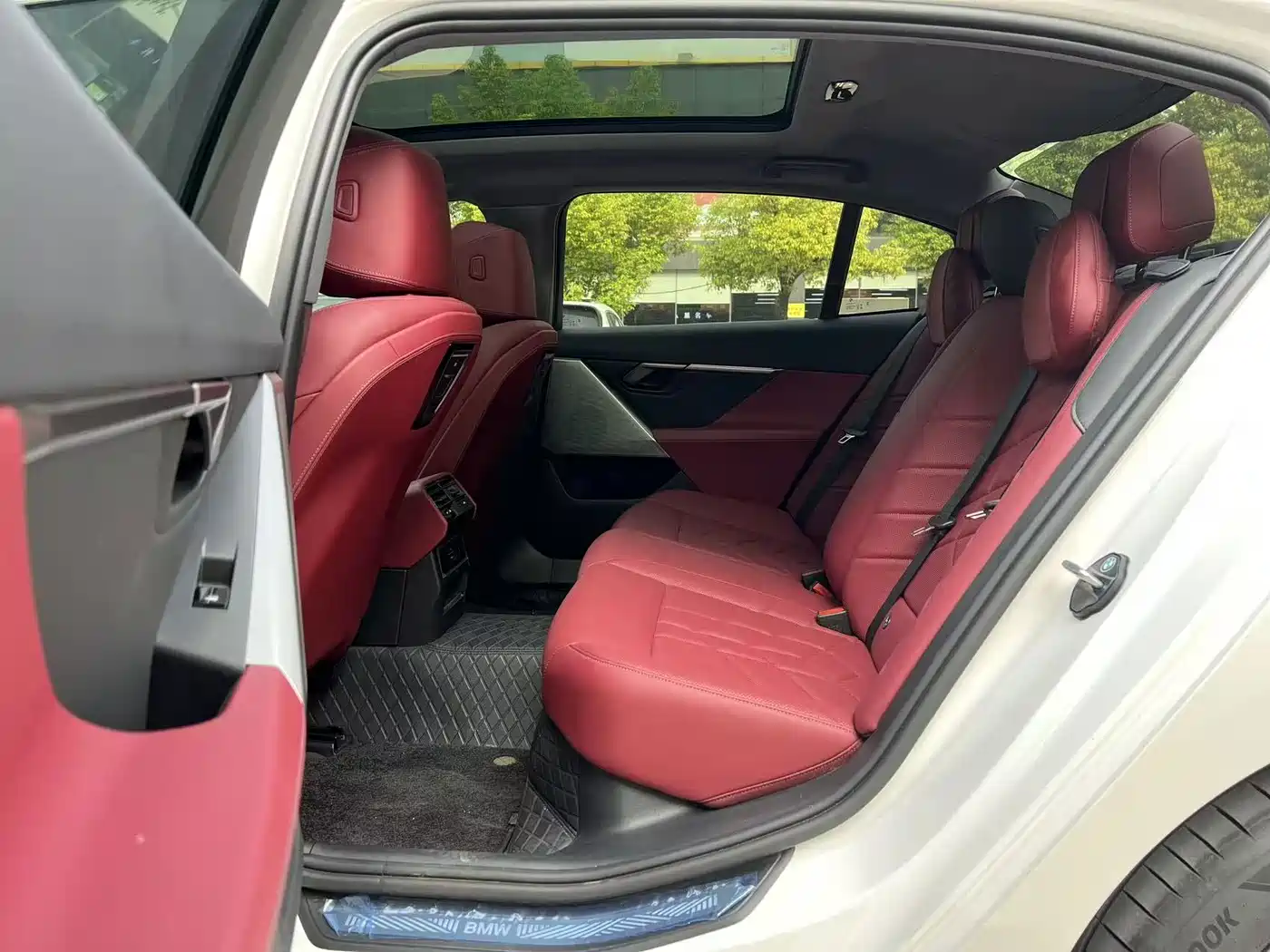 BMW i5 2024