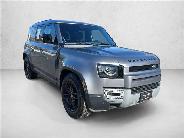 Land Rover Defender 2024