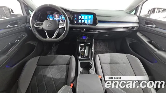 Volkswagen Golf 2024