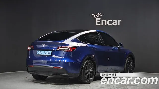 Tesla Model Y 2021