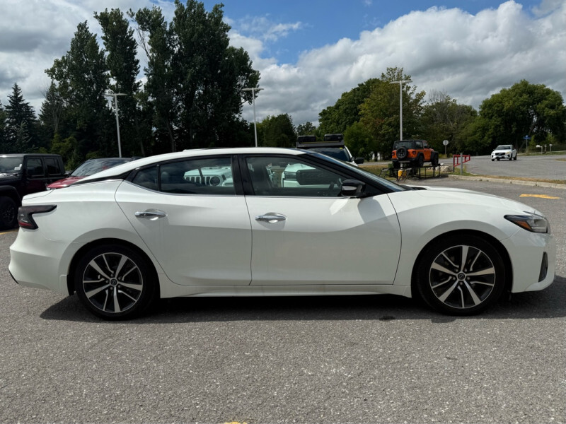 Nissan Maxima 2023