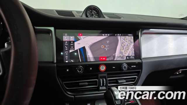 Porsche Macan 2023