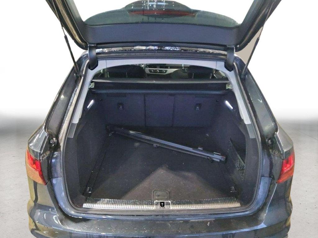 Audi A4 2021