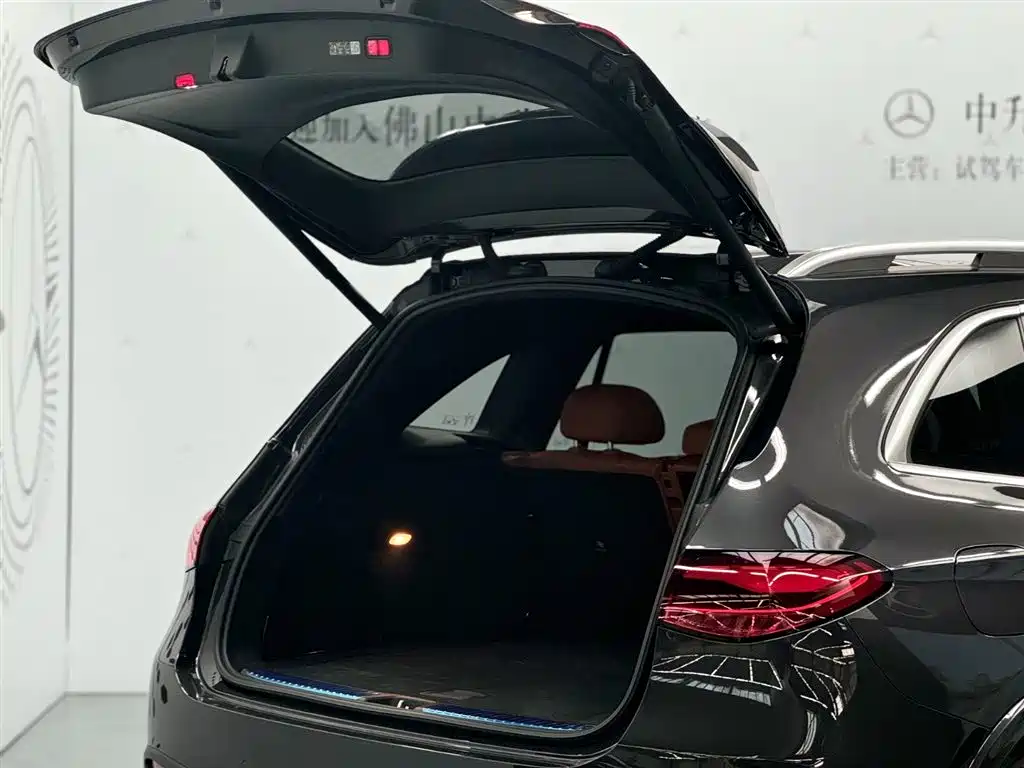 Mercedes-Benz GLC 2024