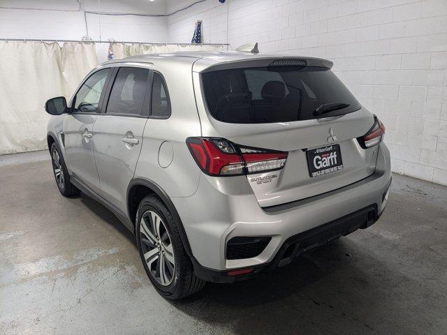 Mitsubishi Outlander Sport 2024