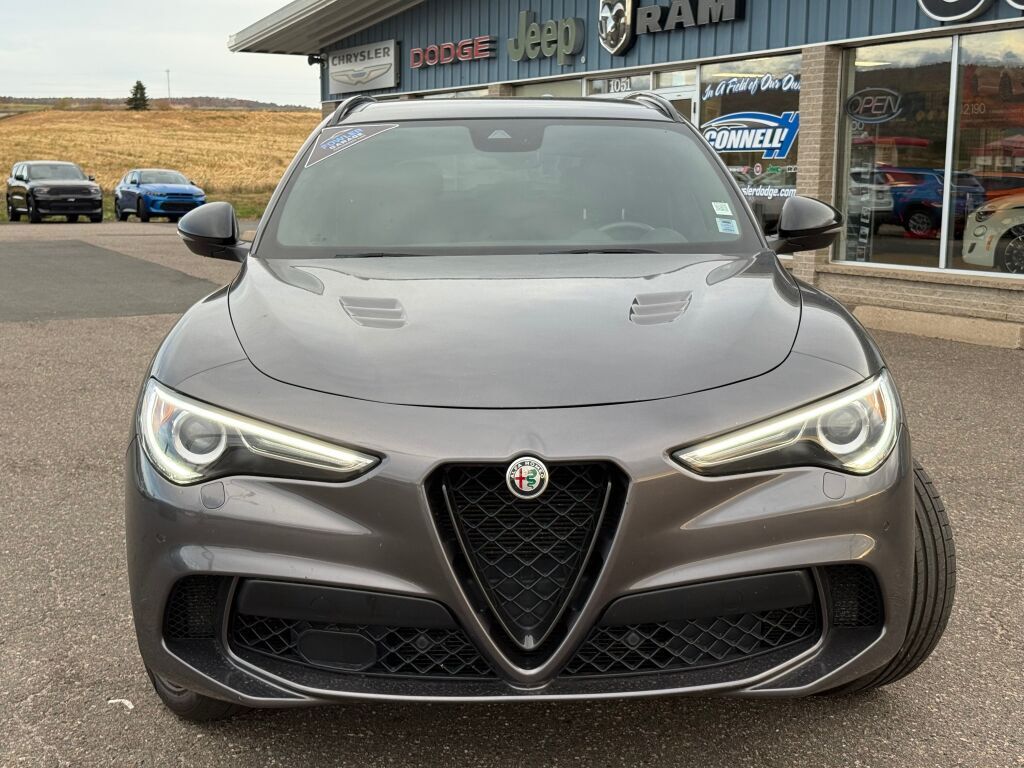 Alfa Romeo Stelvio 2023
