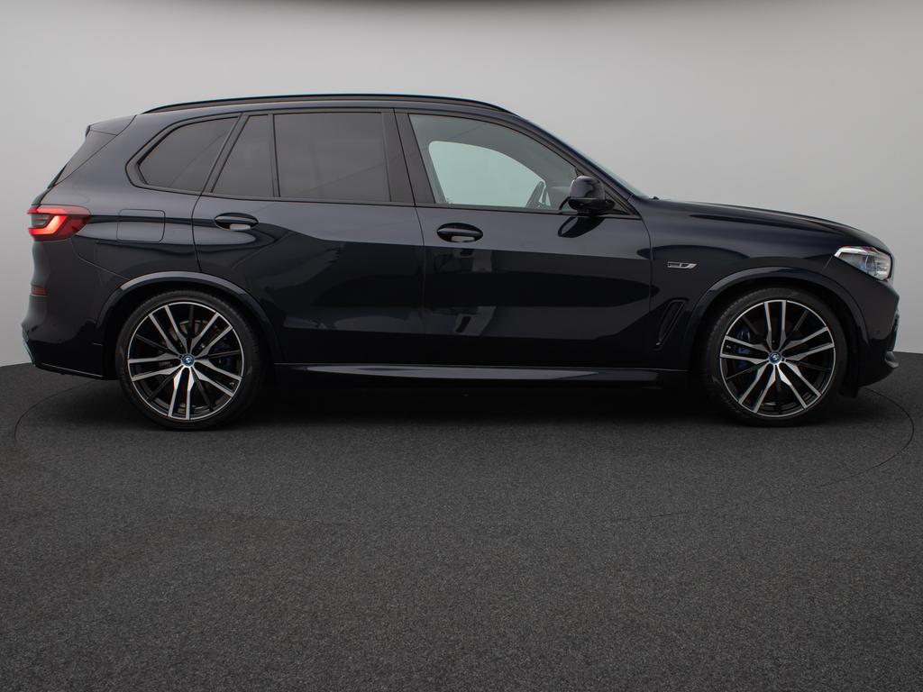 BMW X5 2021
