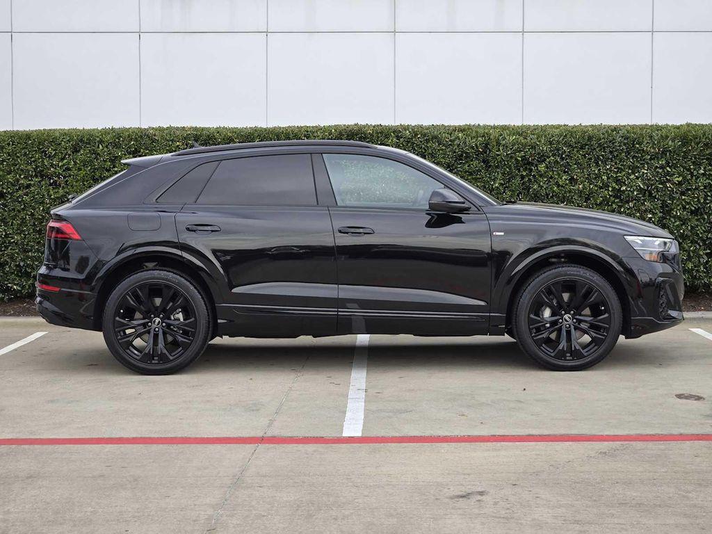 Audi Q8 2025