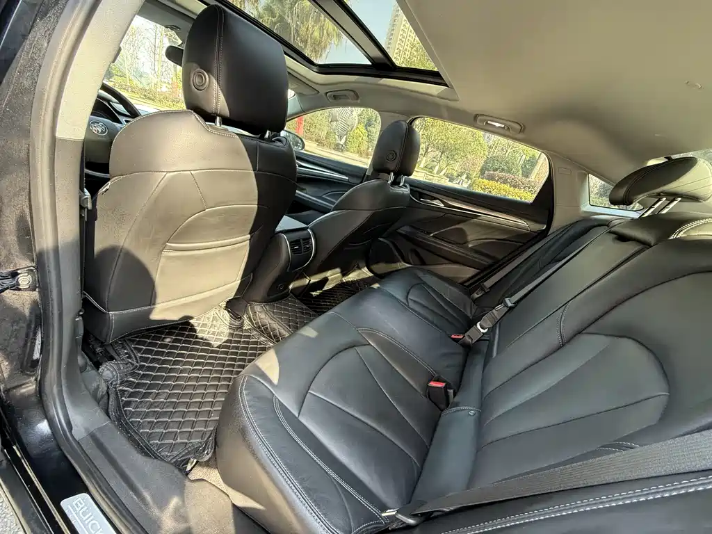 Buick LaCrosse 2022