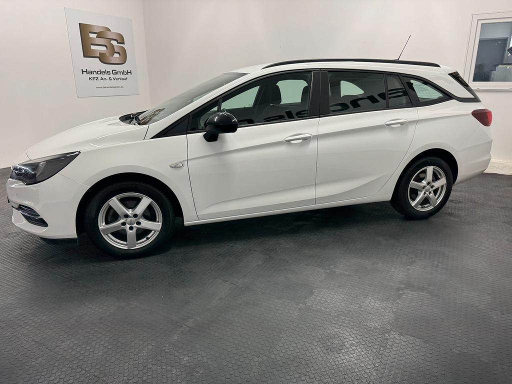 Opel Astra 2021