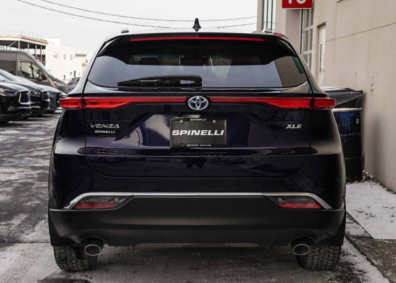 Toyota Venza 2023