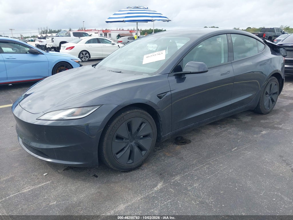Tesla Model 3 2025