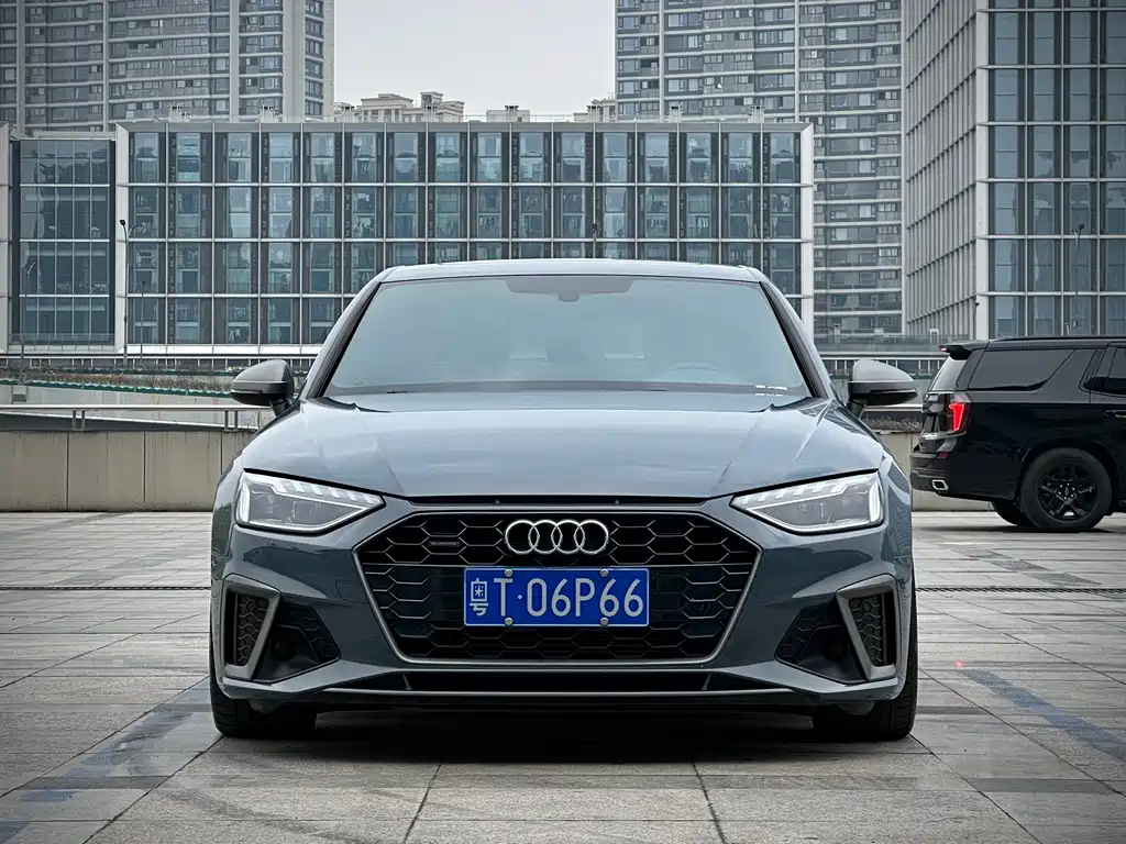 Audi A4 2023