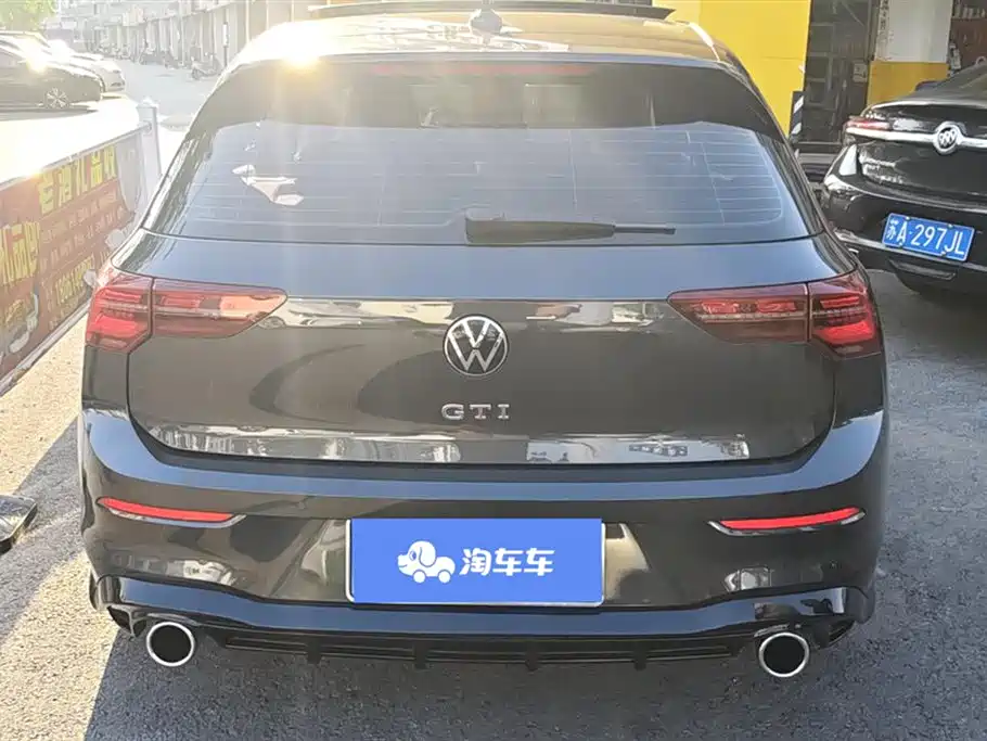 Volkswagen Golf GTI 2021