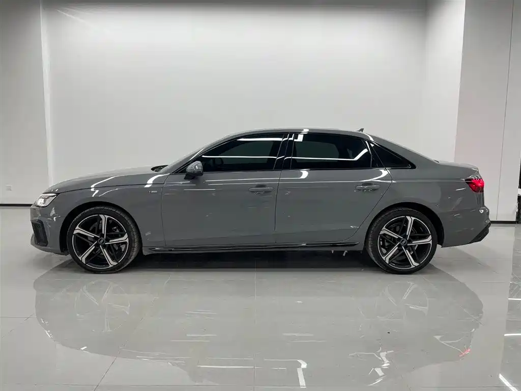Audi A4 2025