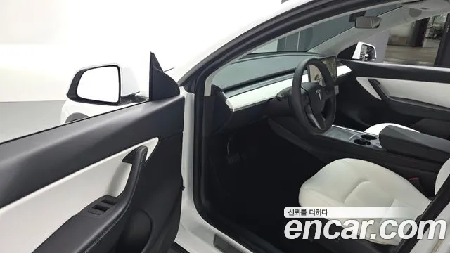 Tesla Model Y 2021