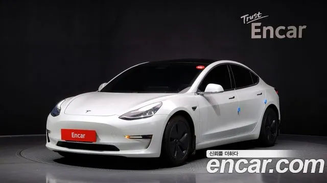 Tesla Model 3 2020