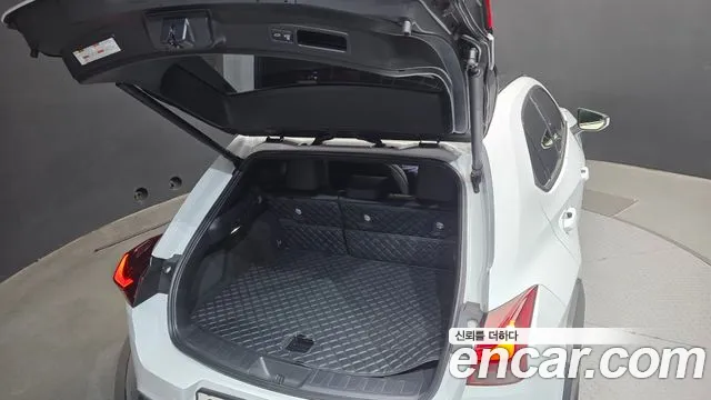 Lexus UX 2024