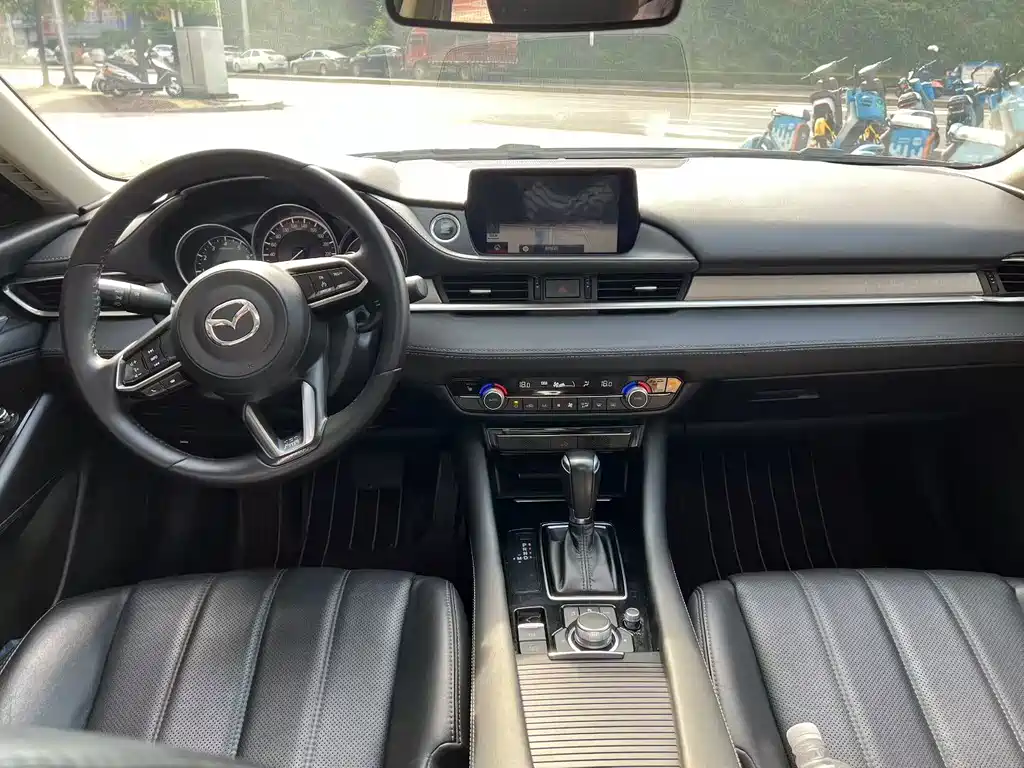 Mazda Atenza 2020