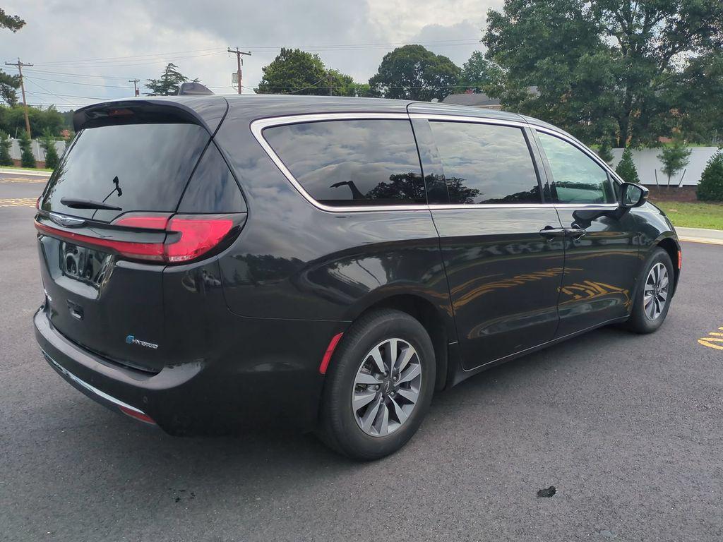 Chrysler Pacifica 2023