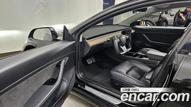 Tesla Model 3 2020