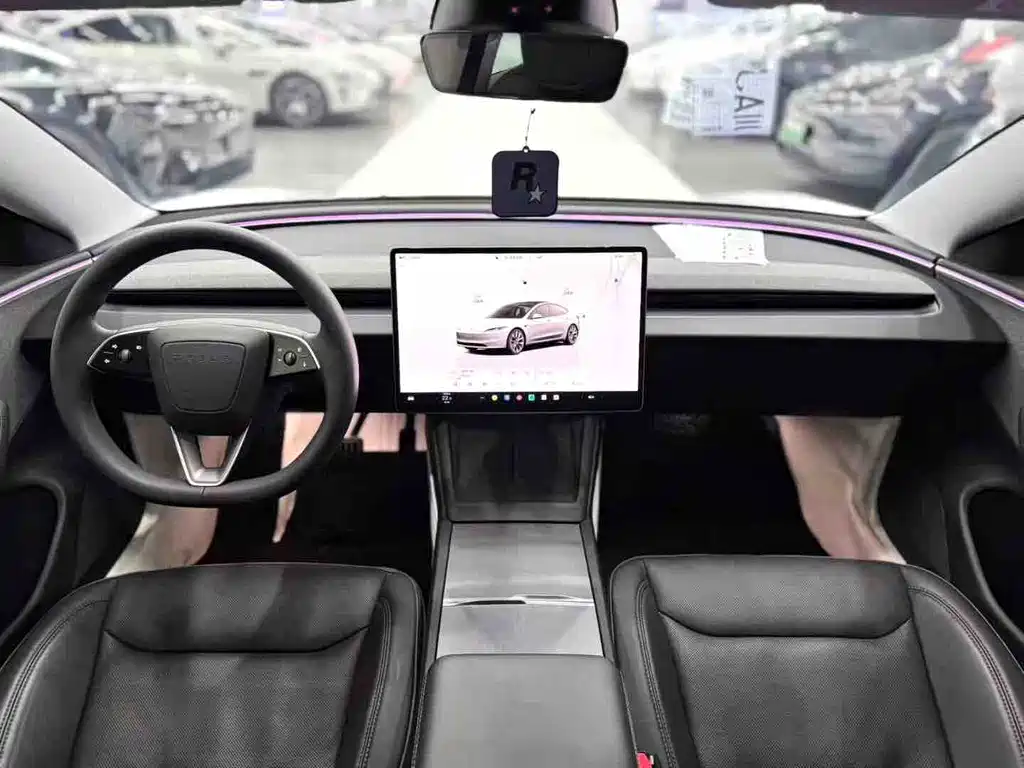 Tesla Model 3 2023