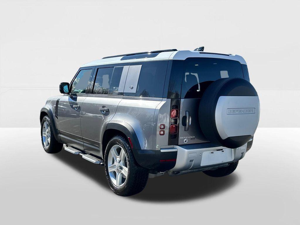 Land Rover Defender 2021
