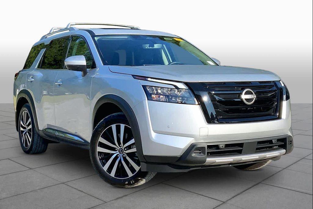 Nissan Pathfinder 2025