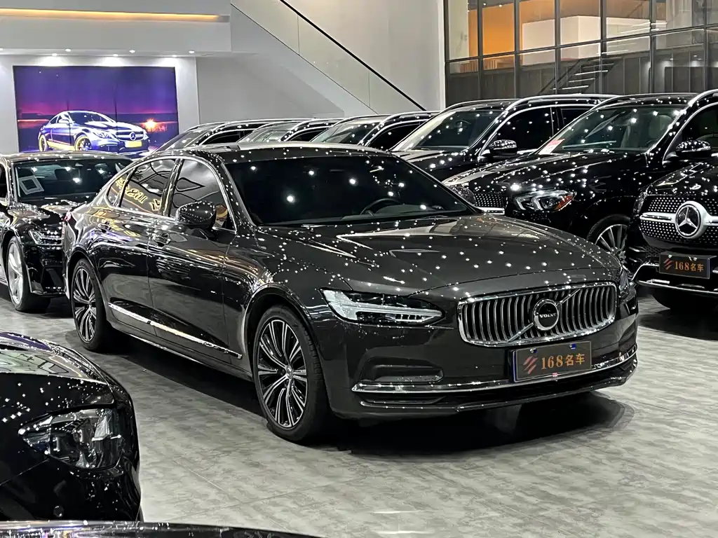 Volvo S90 2024