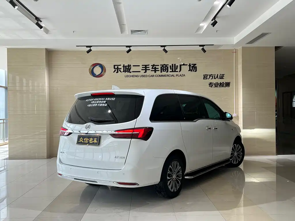 Buick GL8 2023