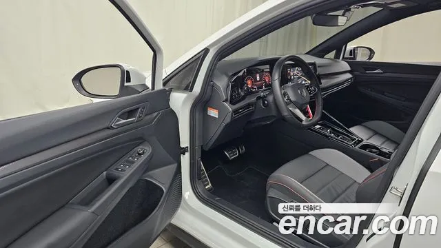 Volkswagen Golf 2024