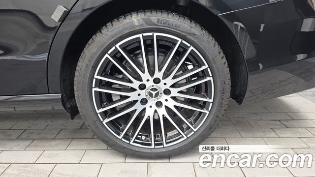 Mercedes-Benz C-Класс 2025