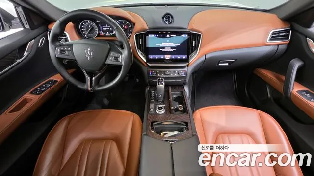 Maserati Ghibli 2022