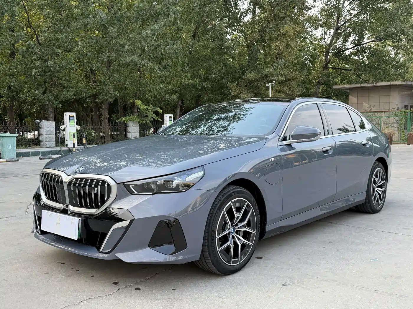 BMW i5 2024