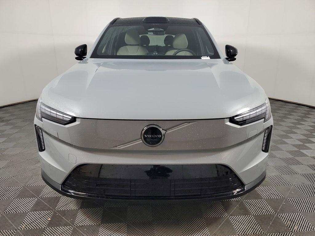 Volvo EX90 2025