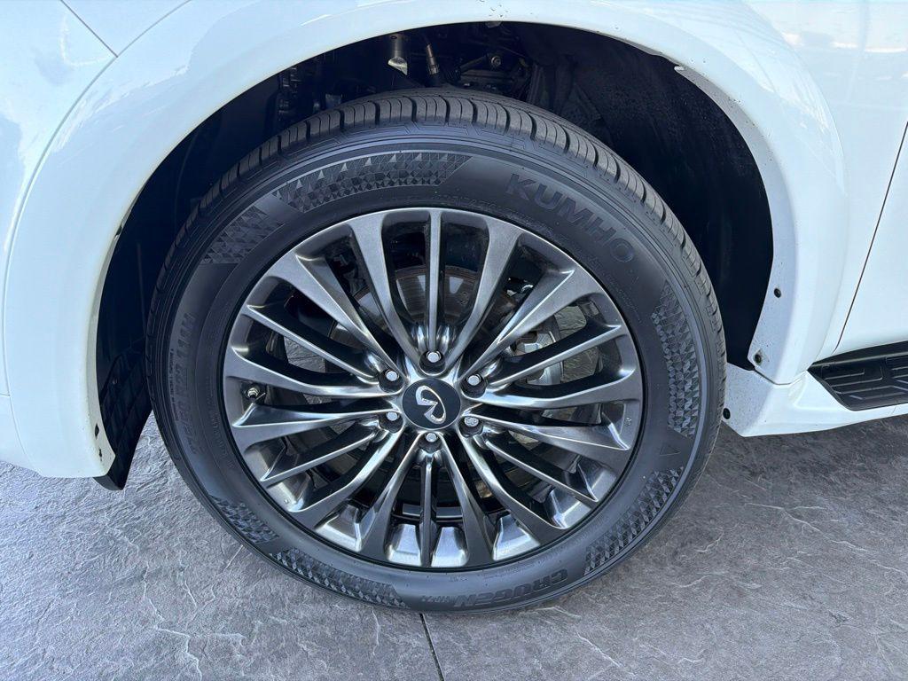 Infiniti QX80 2023