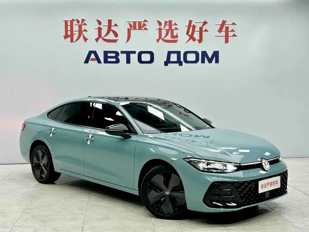 Volkswagen Passat 2024