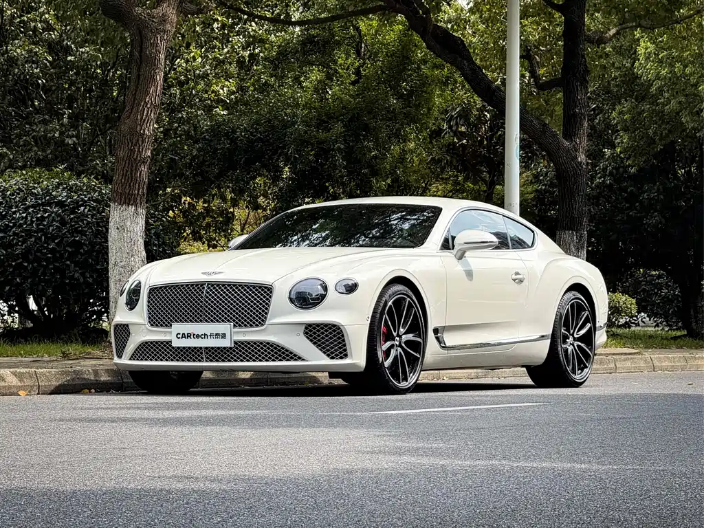Bentley Continental 2021