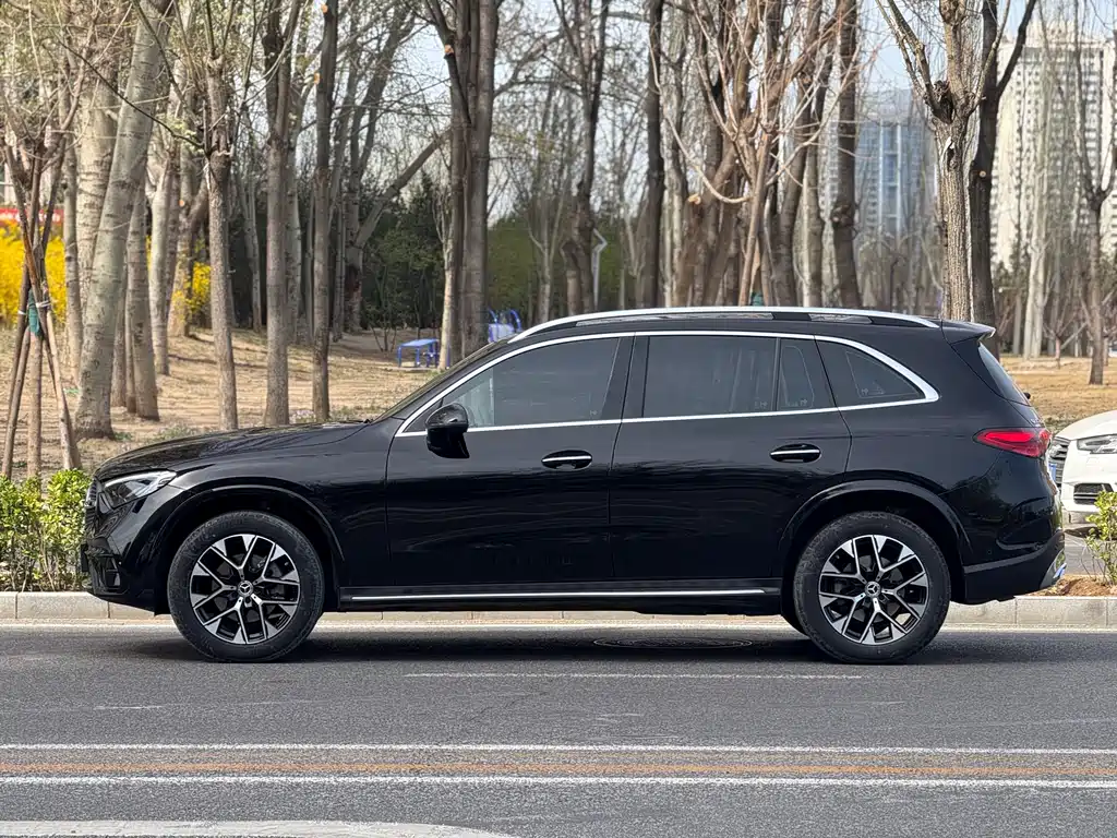Mercedes-Benz GLC 2024